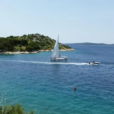 Outstanding Views - Tribunj, Croatia, アパート Tribalj