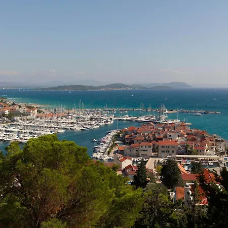 Outstanding Views - Tribunj, Croatia, アパート *