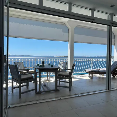 アパート Outstanding Views - Tribunj, Croatia,