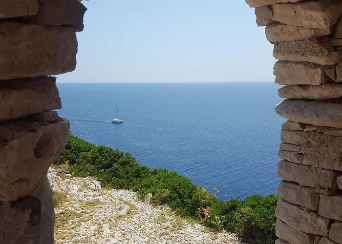 Outstanding Views דירה Tribalj