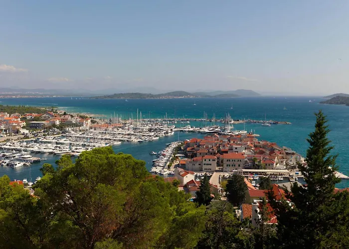 Outstanding Views Apartman *